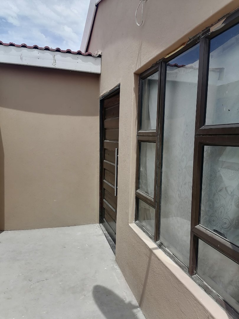 4 Bedroom Property for Sale in Philippi Western Cape